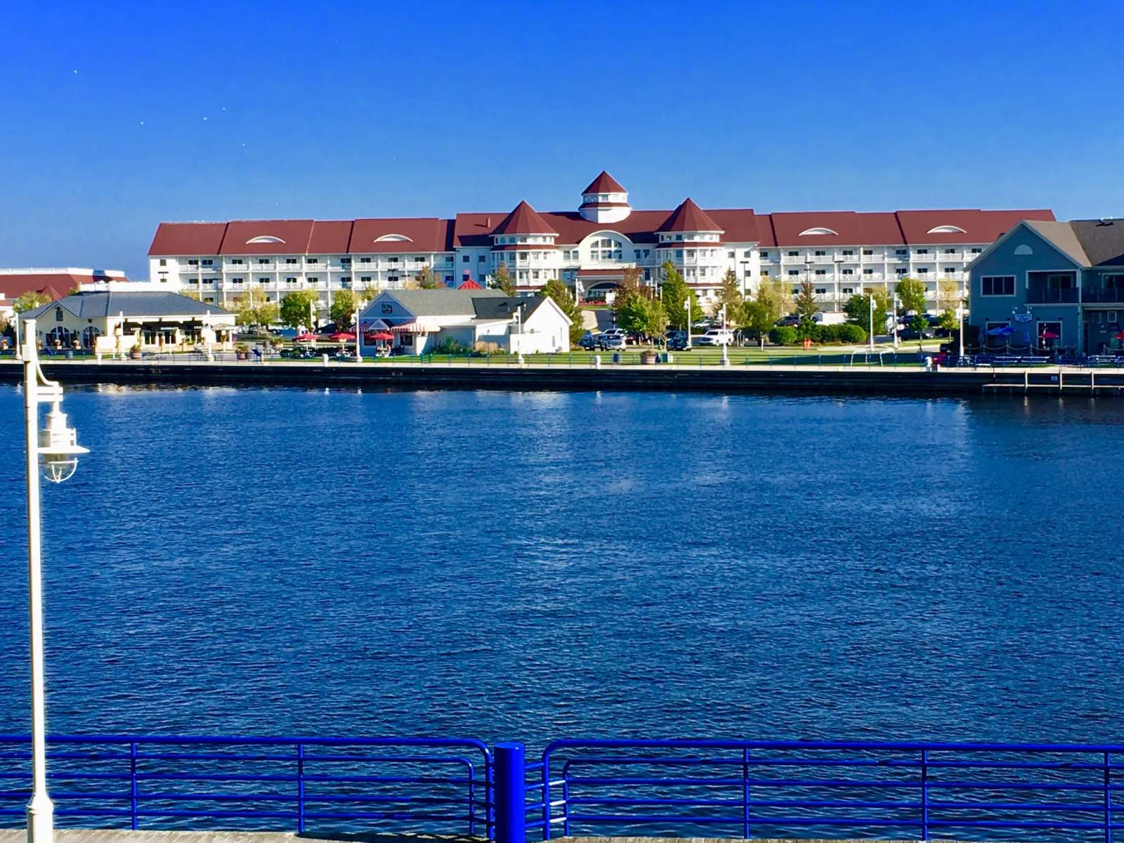 Rotary Riverview Park — photo 1