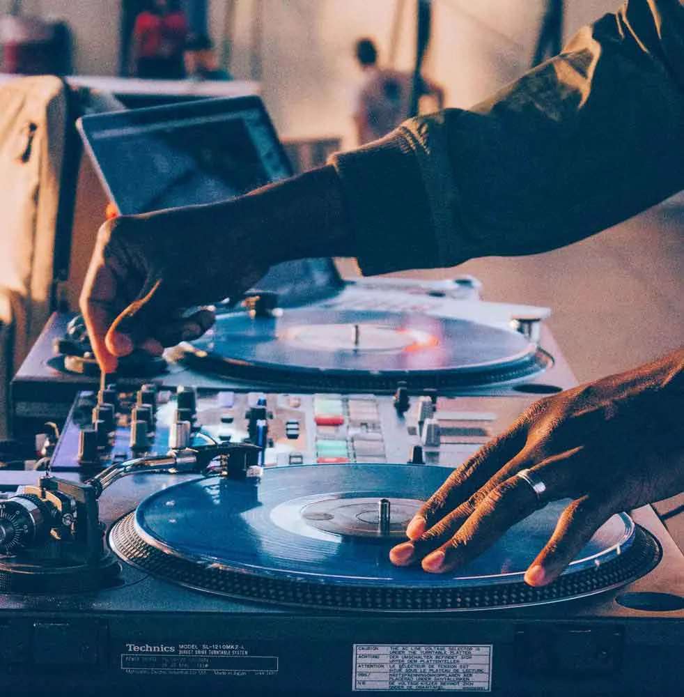 DJ Bizzon — photo 1