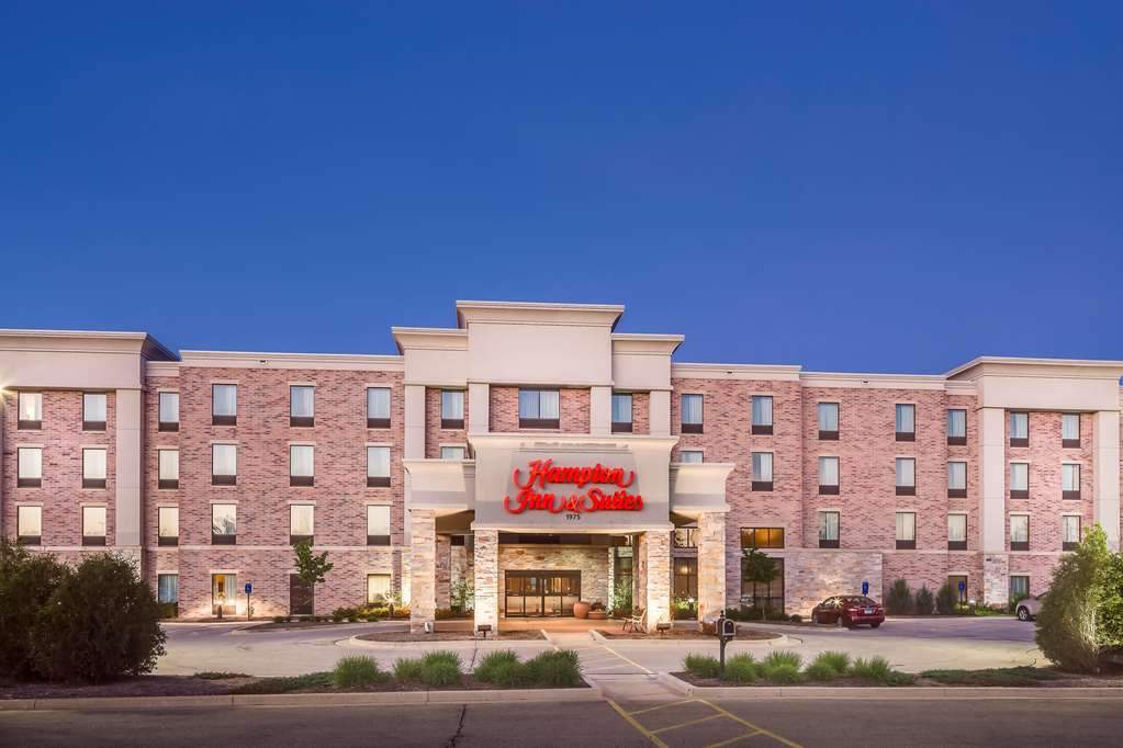 Hampton Inn & Suites West Bend — photo 1