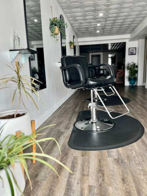 Piccola Salon — photo 2