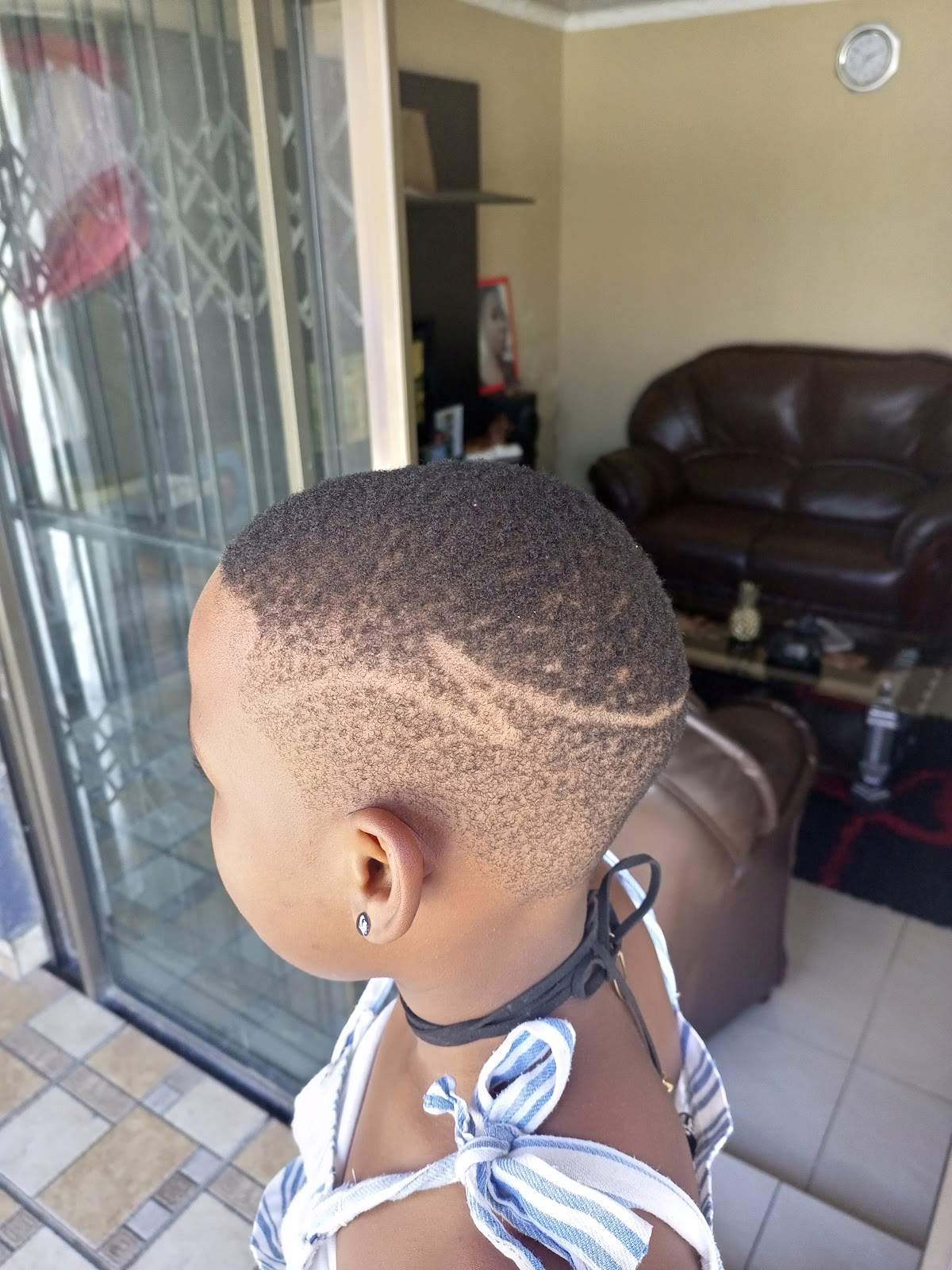 Emmanuel Barber shop — photo 4