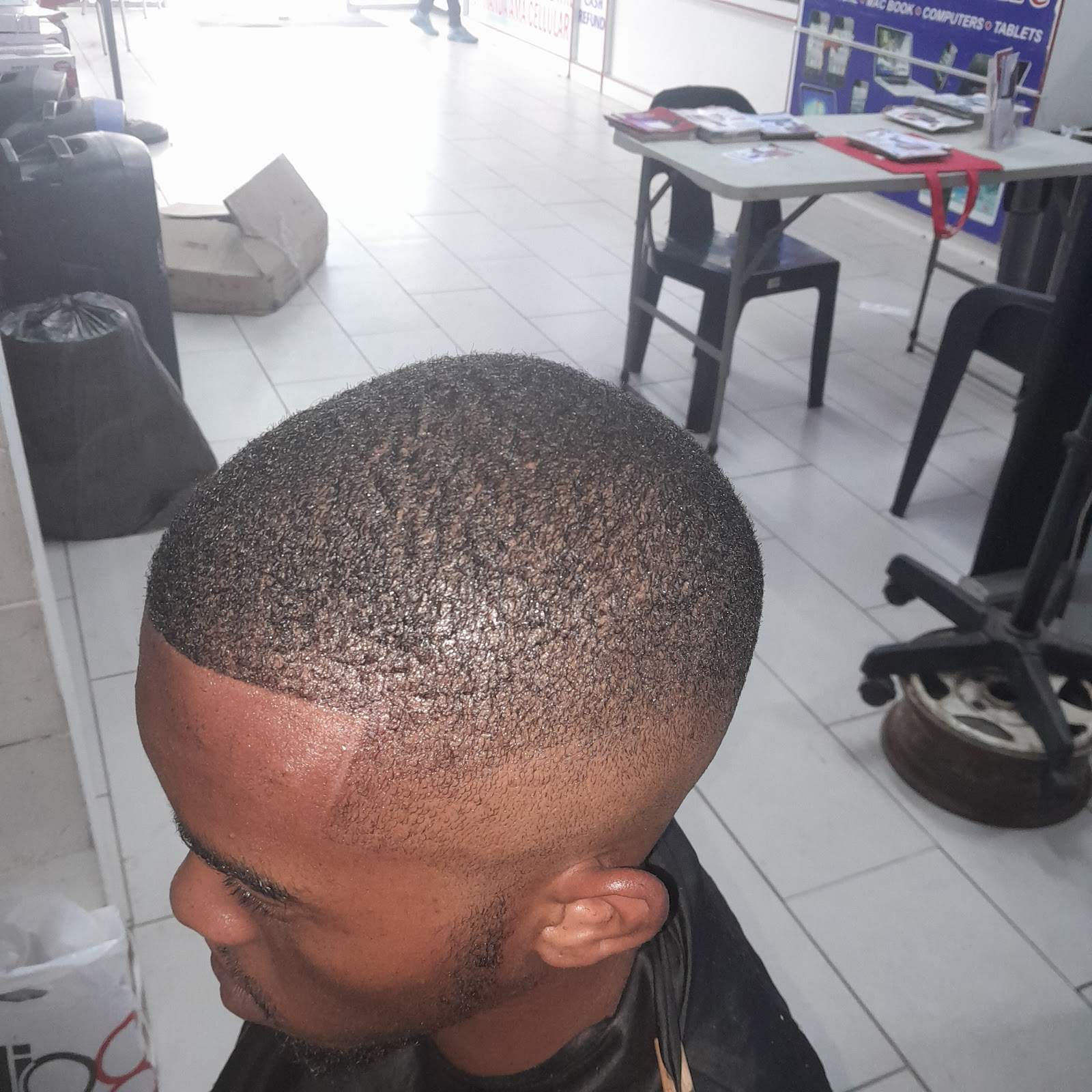 Emmanuel Barber shop — photo 5