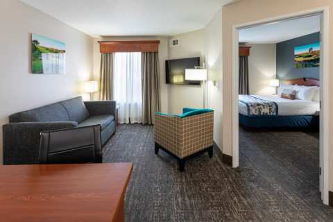 GrandStay Residential Suites Hotel Sheboygan — photo 2