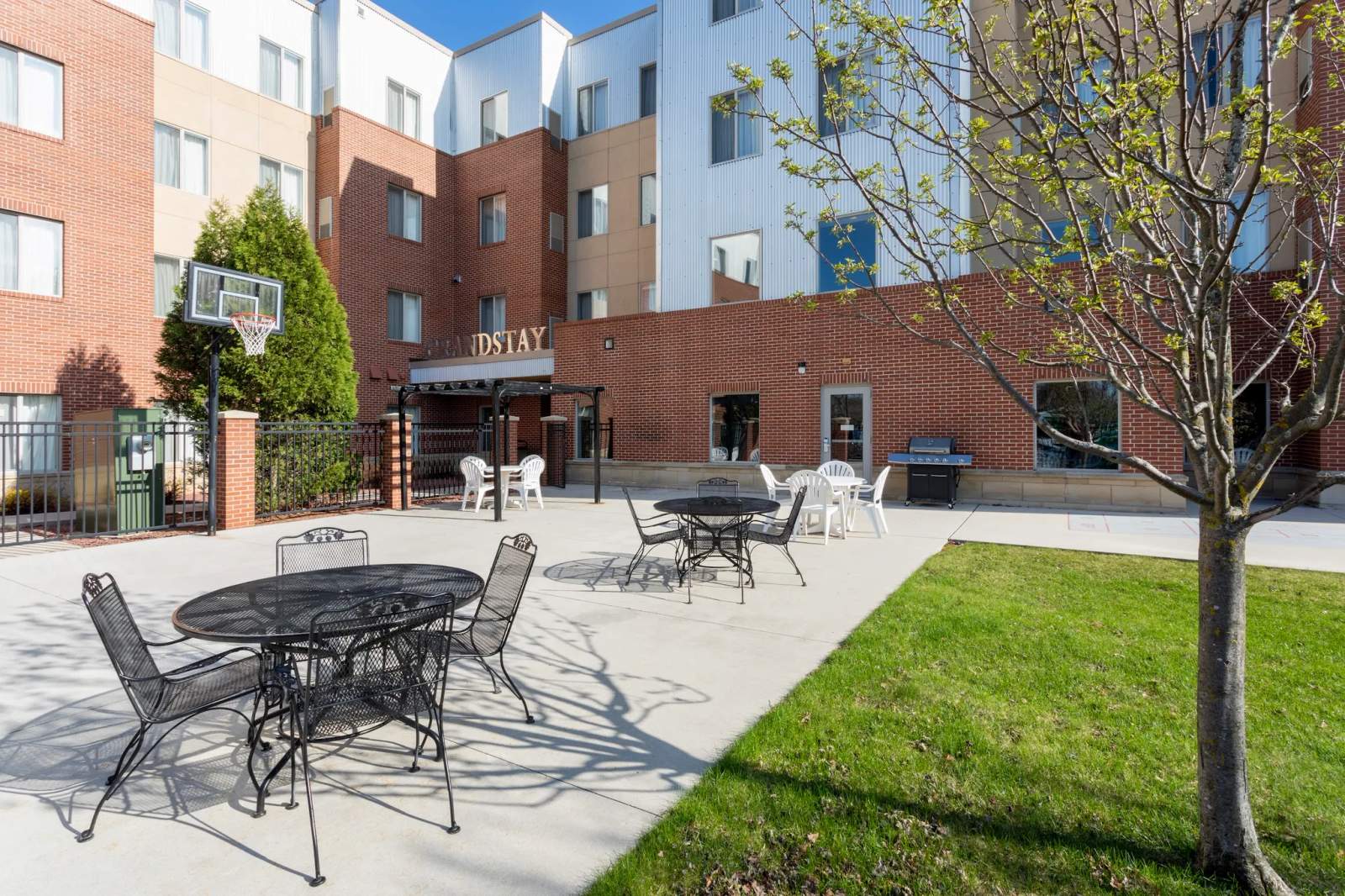 GrandStay Residential Suites Hotel Sheboygan — photo 1