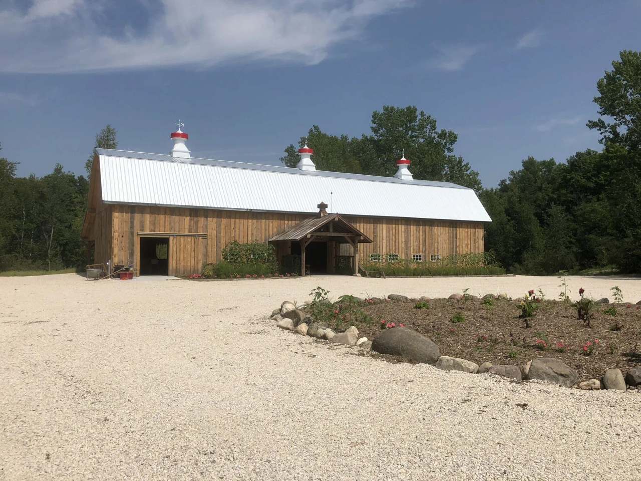 Schultz's Rustic Barn — photo 1