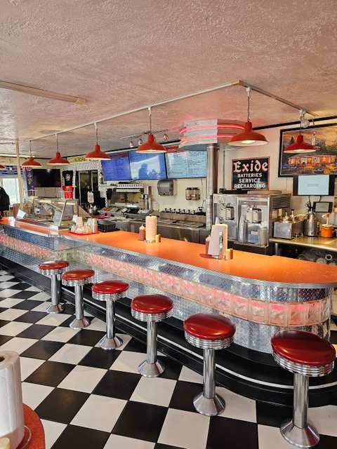 Wayne's Drive-In — photo 4