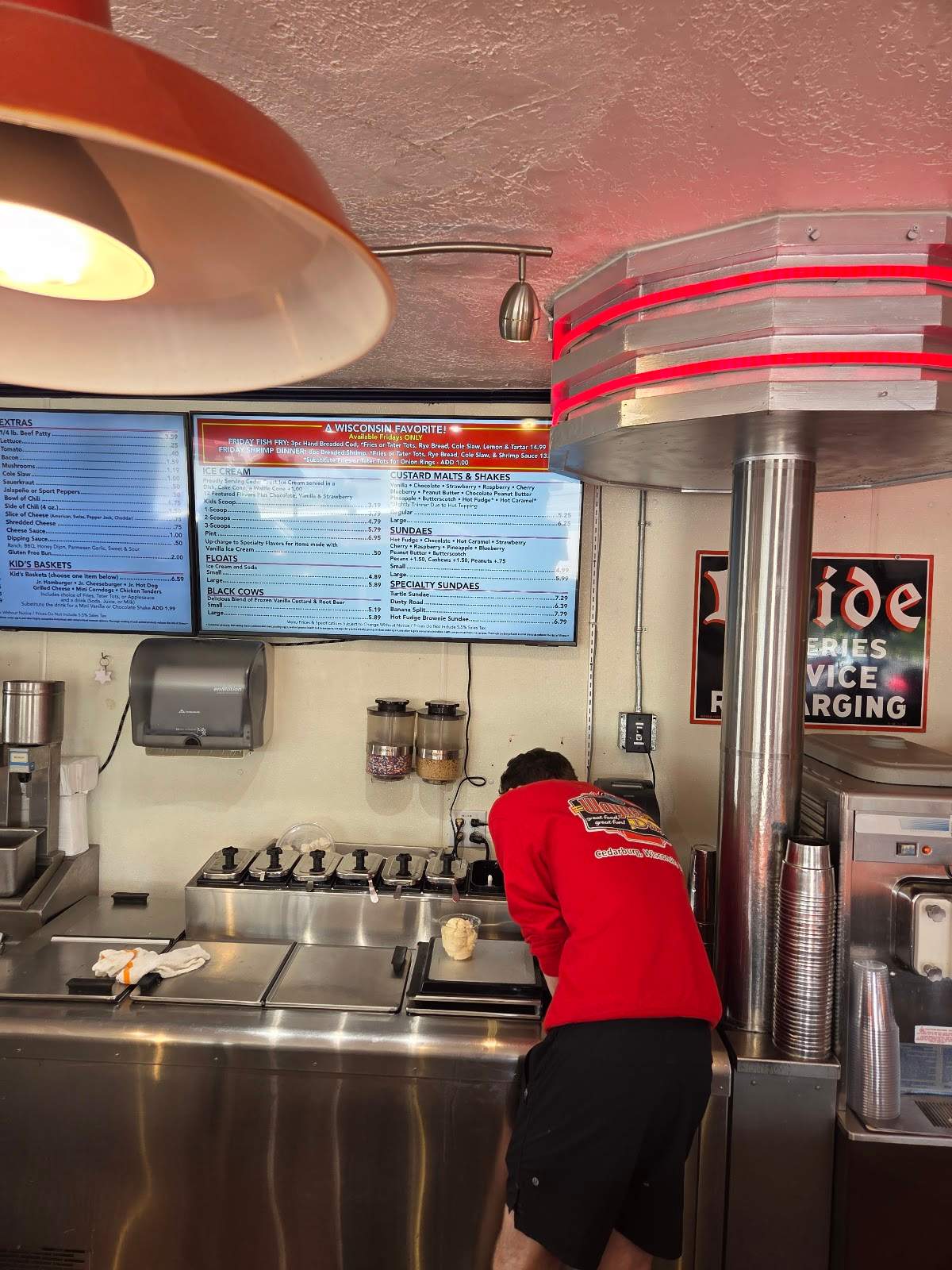 Wayne's Drive-In — photo 10