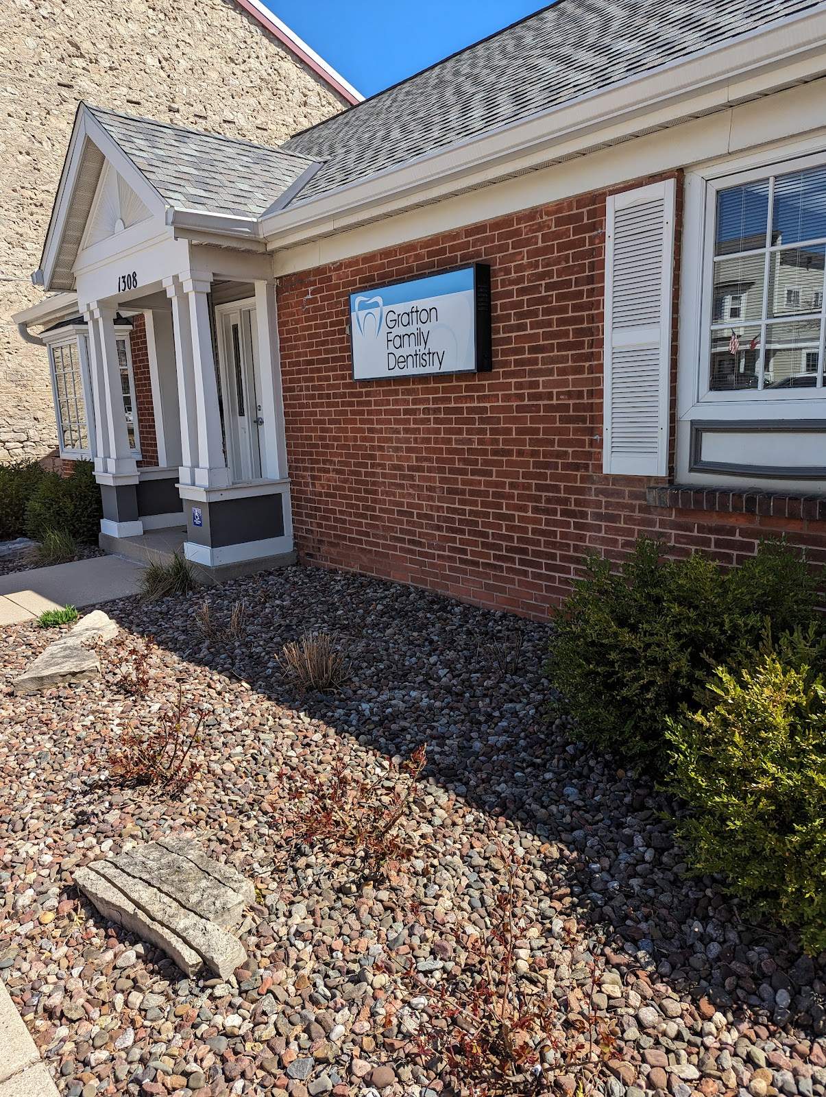 Grafton Family Dentistry — photo 1