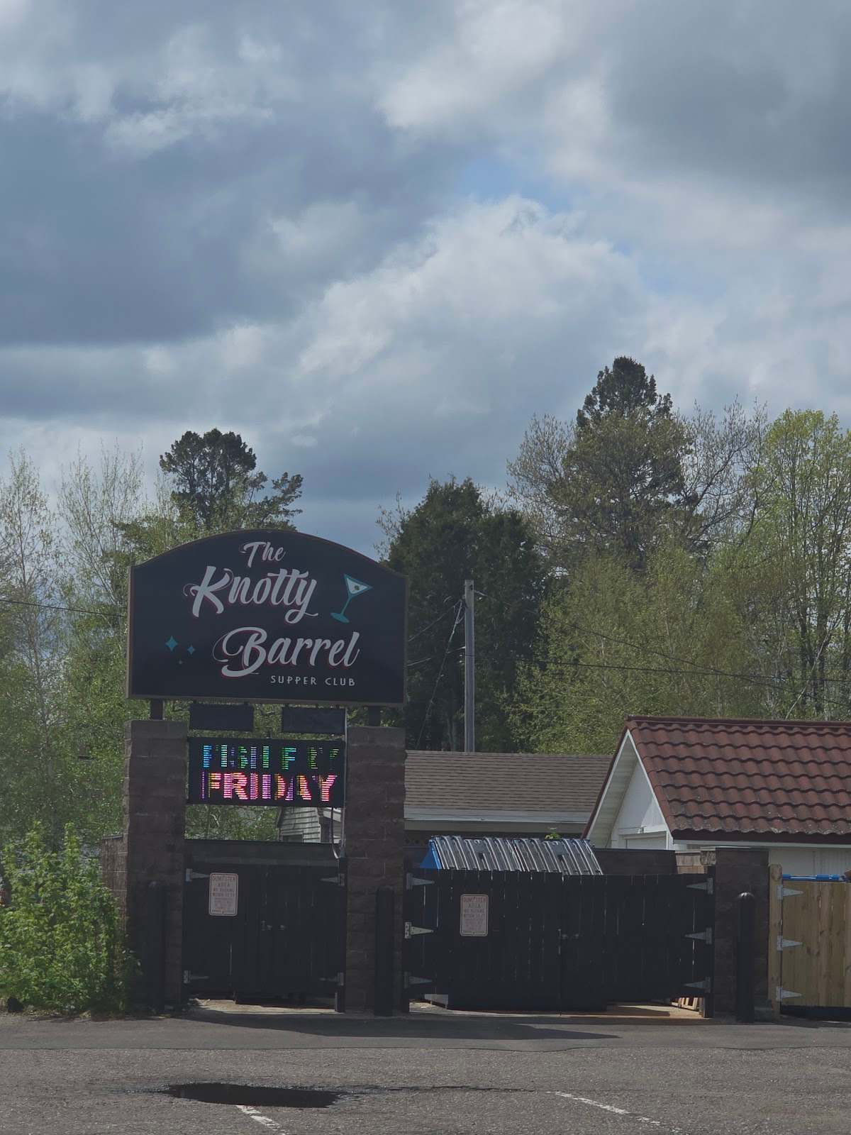 Knotty Barrel Supper Club — photo 1