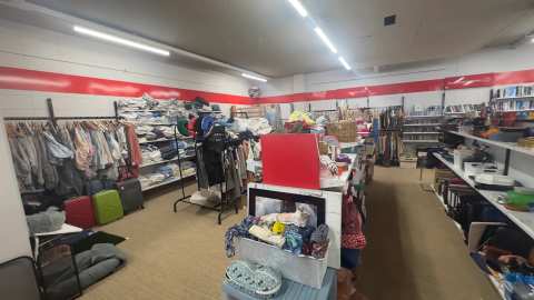 Red Cross Shop Adelaide Road — photo 3