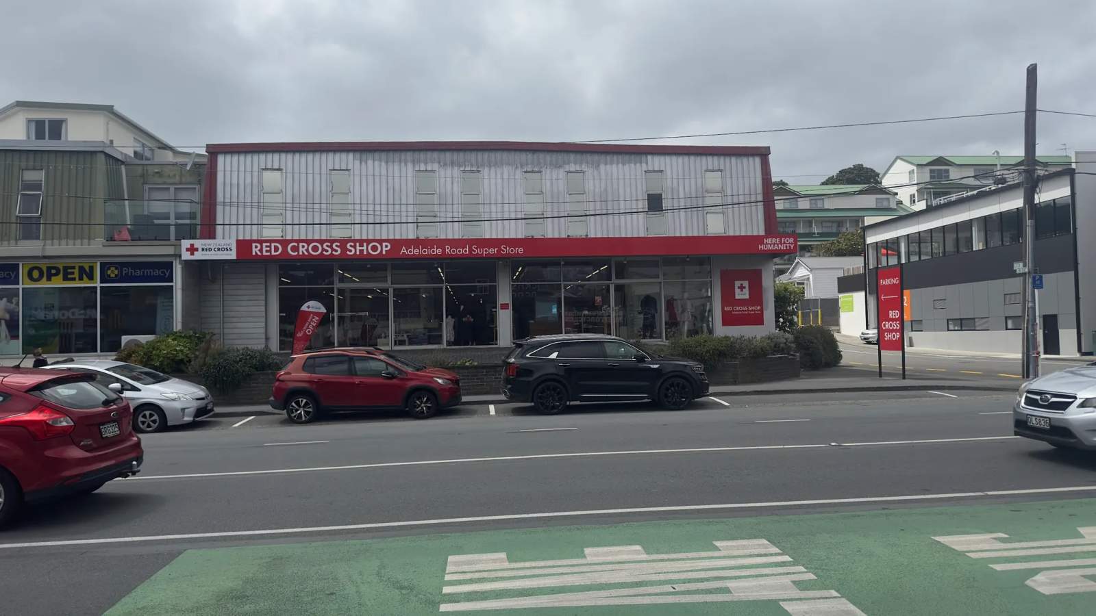 Red Cross Shop Adelaide Road — photo 1