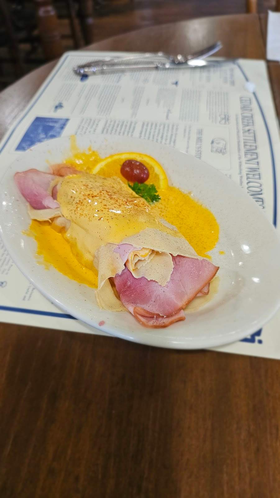 Cream & Crepe Cafe — photo 6