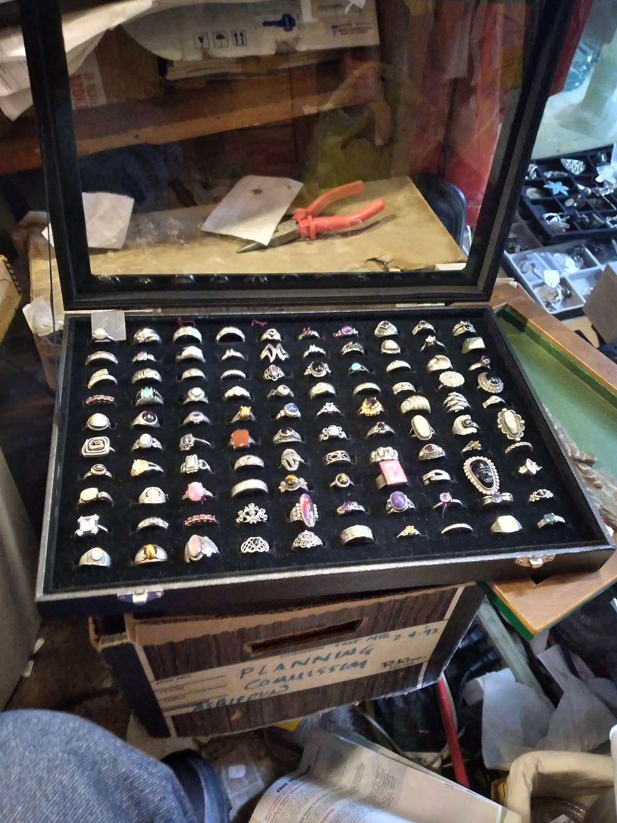 Sharron's Antiques — photo 3