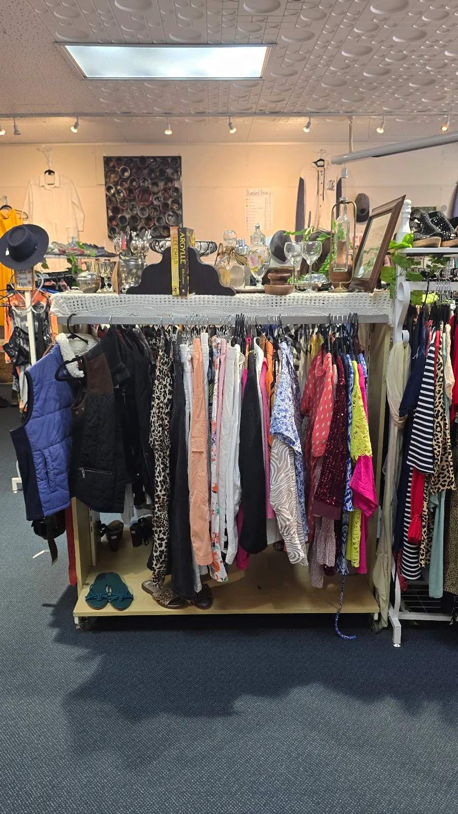 HUHA Charity Shop — photo 5