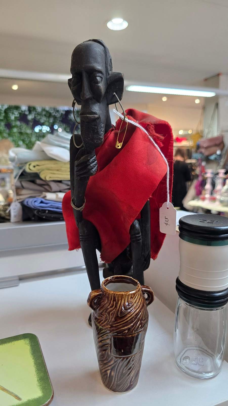 HUHA Charity Shop — photo 2