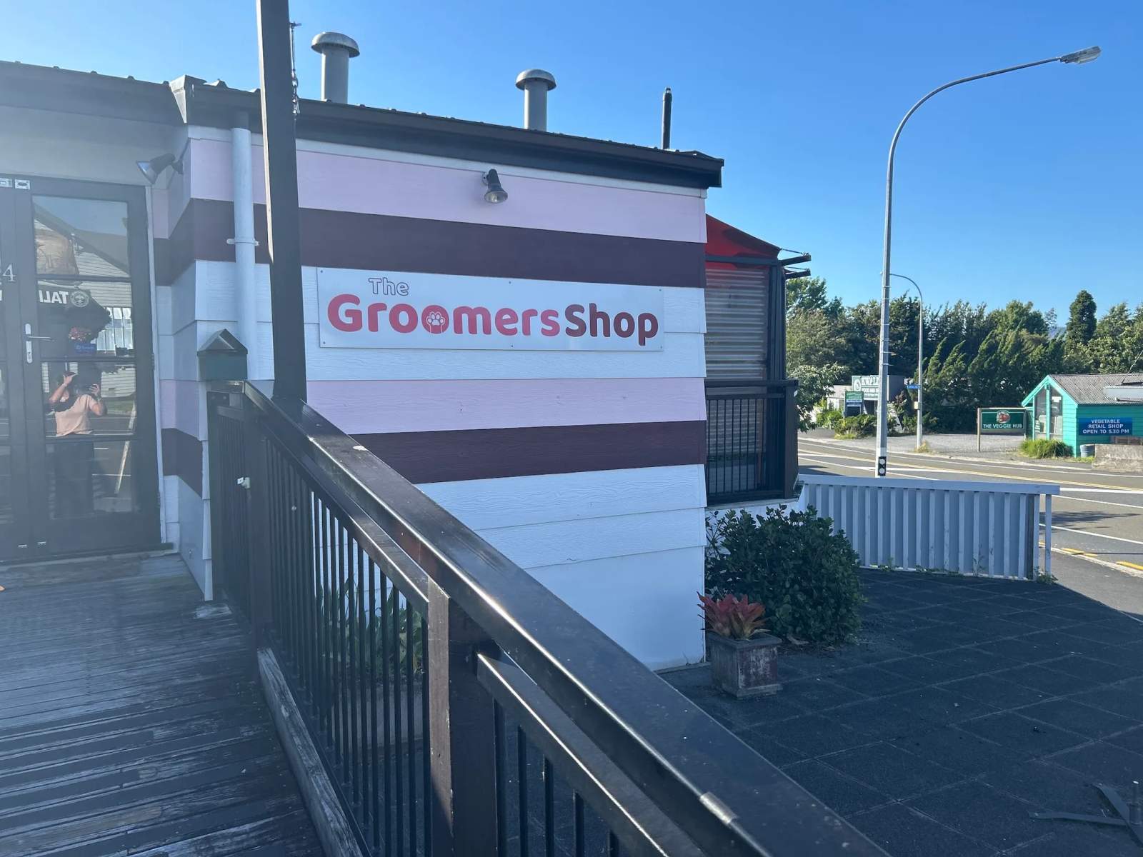 The Groomers Shop — photo 1