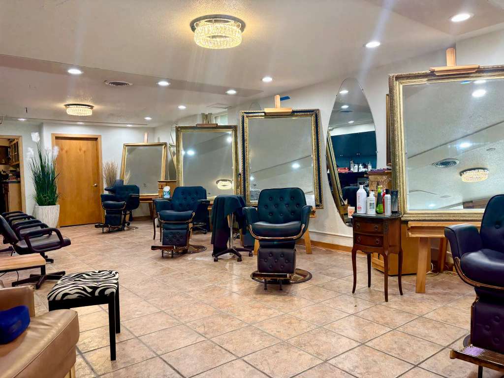 Henry Steven's Salon