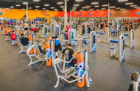 Crunch Fitness - Greenfield — photo 2