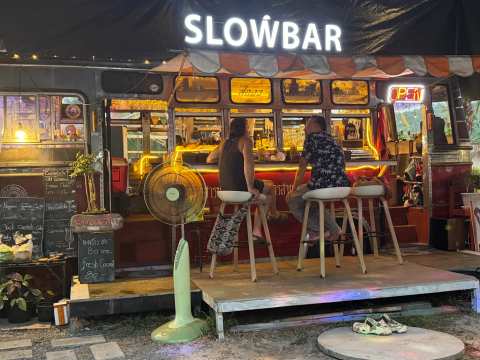 BUS SLOWBAR CAFE' — photo 5