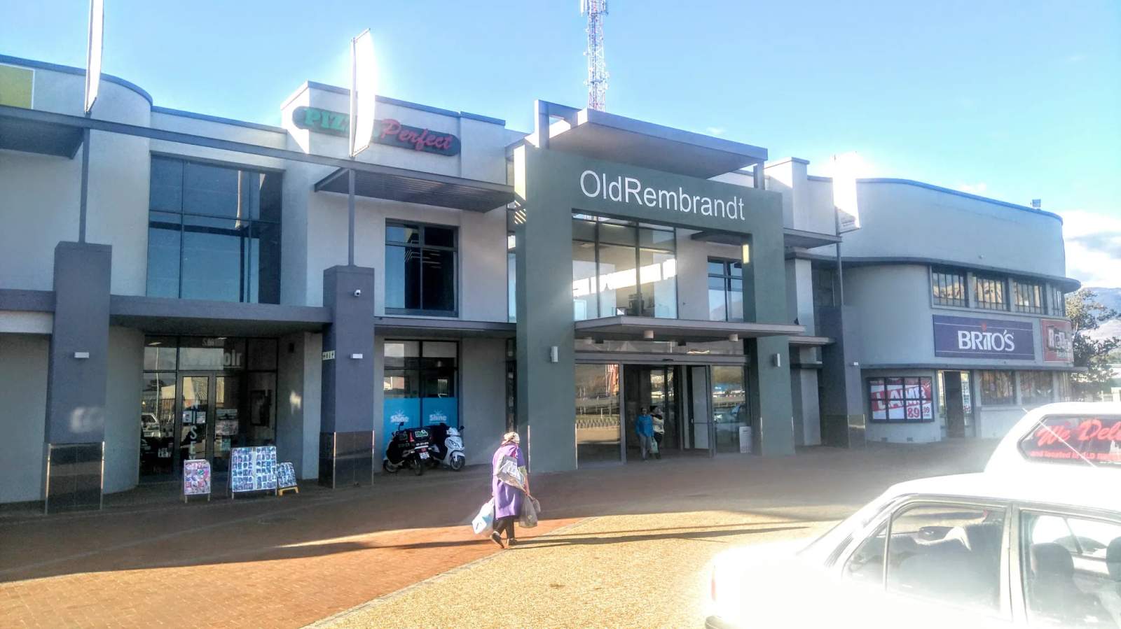 Rembrandt Mall — photo 1