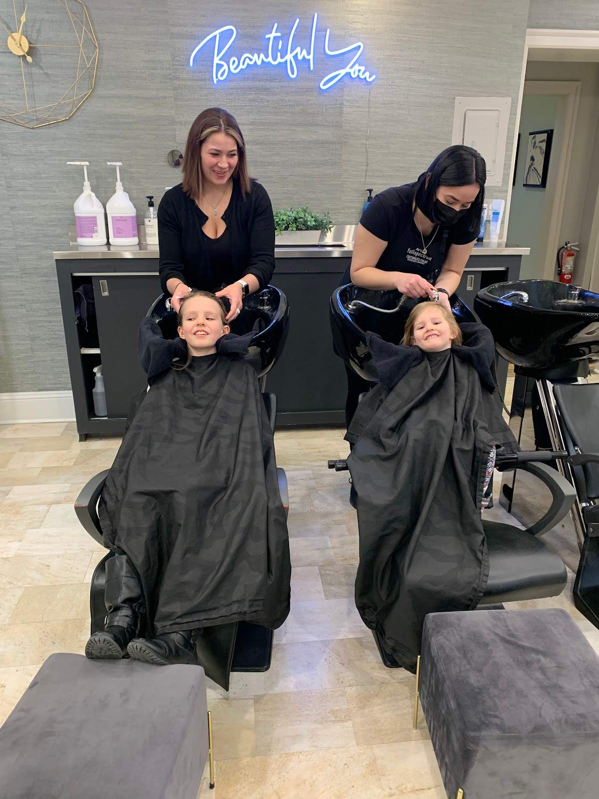 Bella Lei Salon Spa & Boutique — photo 1