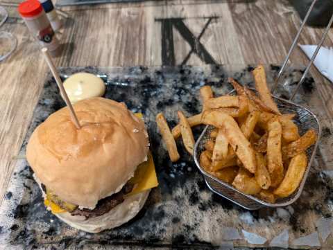 Albera Burger — photo 2