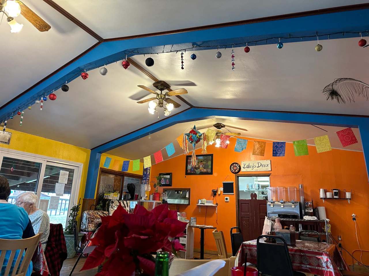 Bailey's Diner — photo 1