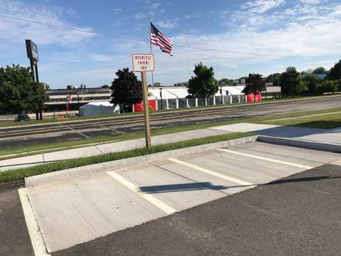 Port Washington Park & Ride — photo 4