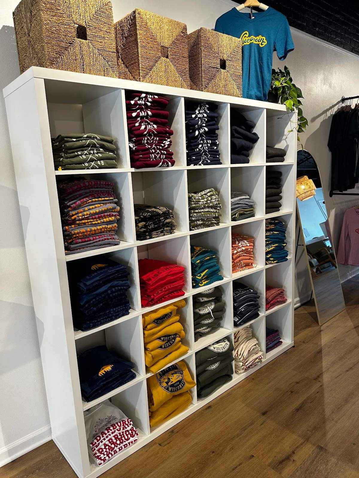 Cedarburg Threads — photo 2