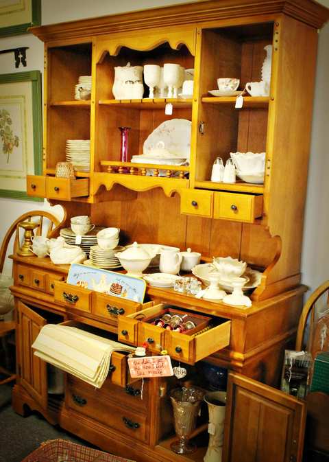 Ivana's Trunk Consignment Store — photo 4