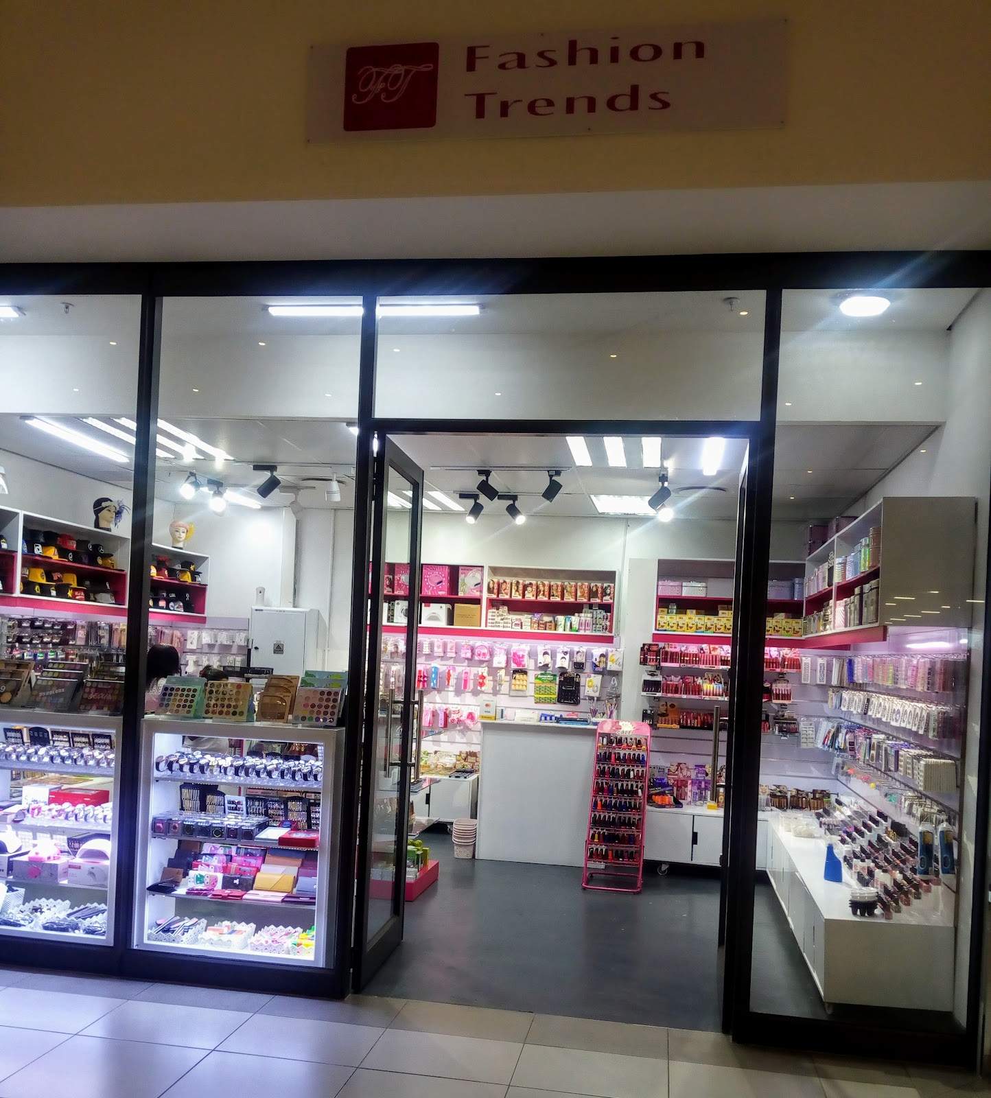 THE FASHION TRENDS KWADUKUZA — photo 1