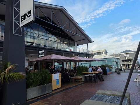 BIN44 Restaurant & Bar — photo 3