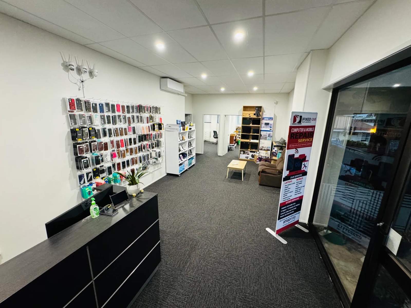 iFixed Ltd Katikati - Phone & Computer Repairs experts — photo 1