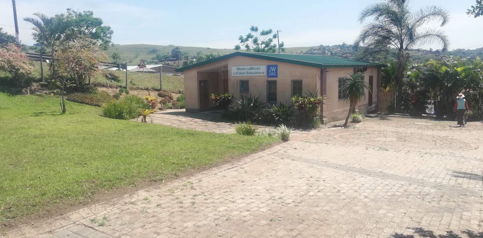 SHAKASKRAAL KINGDOM HALL OF JEHOVAH'S WITNESSES — photo 1