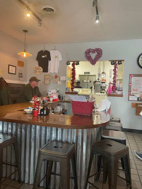 Lina’s Cafe’ — photo 3