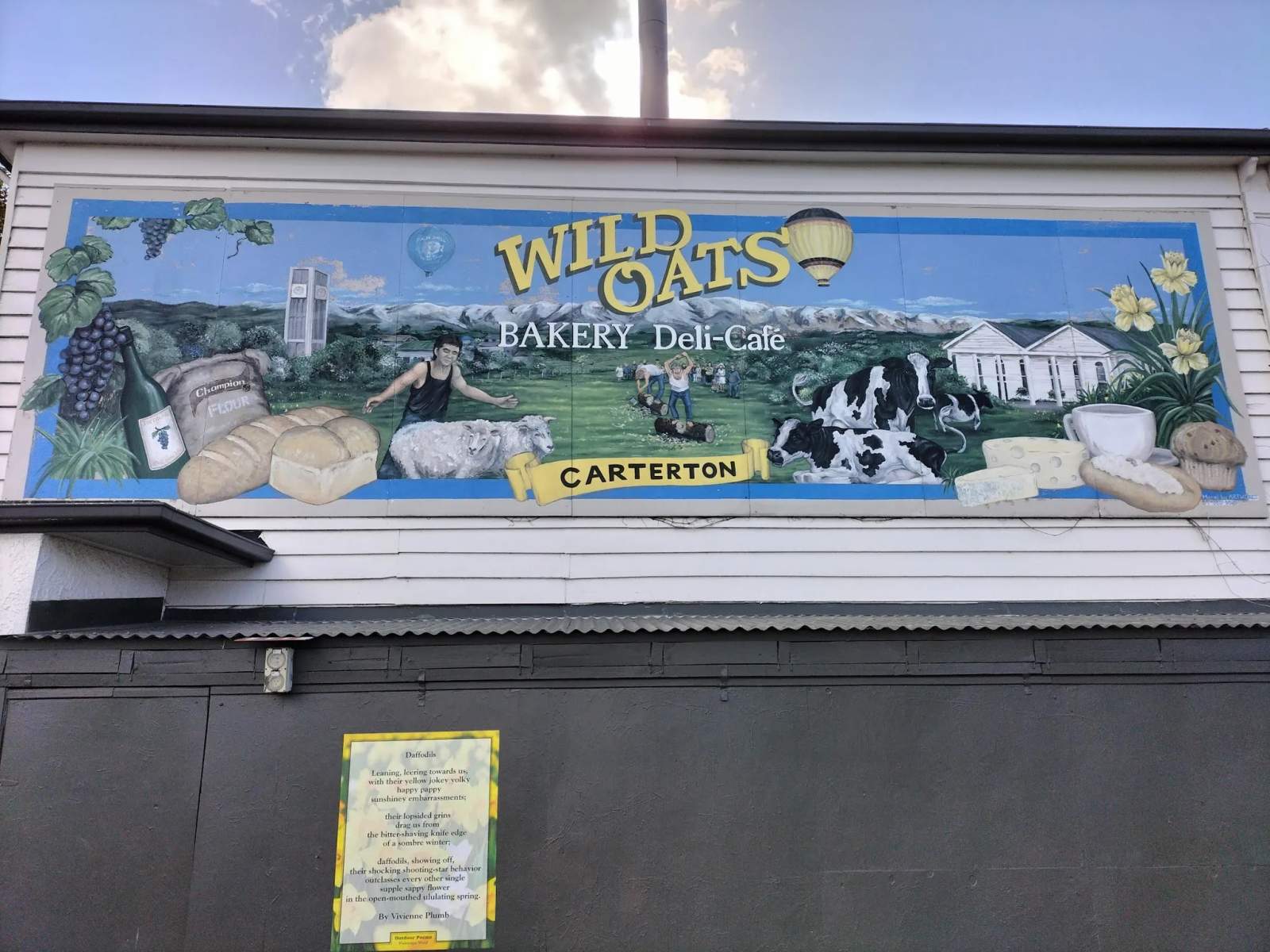 Wild Oats Bakery/Deli/Cafe — photo 5
