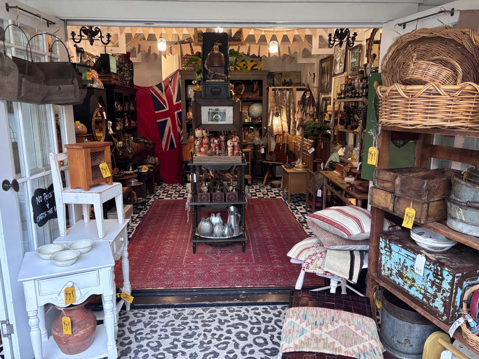 Purveyor, Vintage Finds and Curious Goods — photo 1