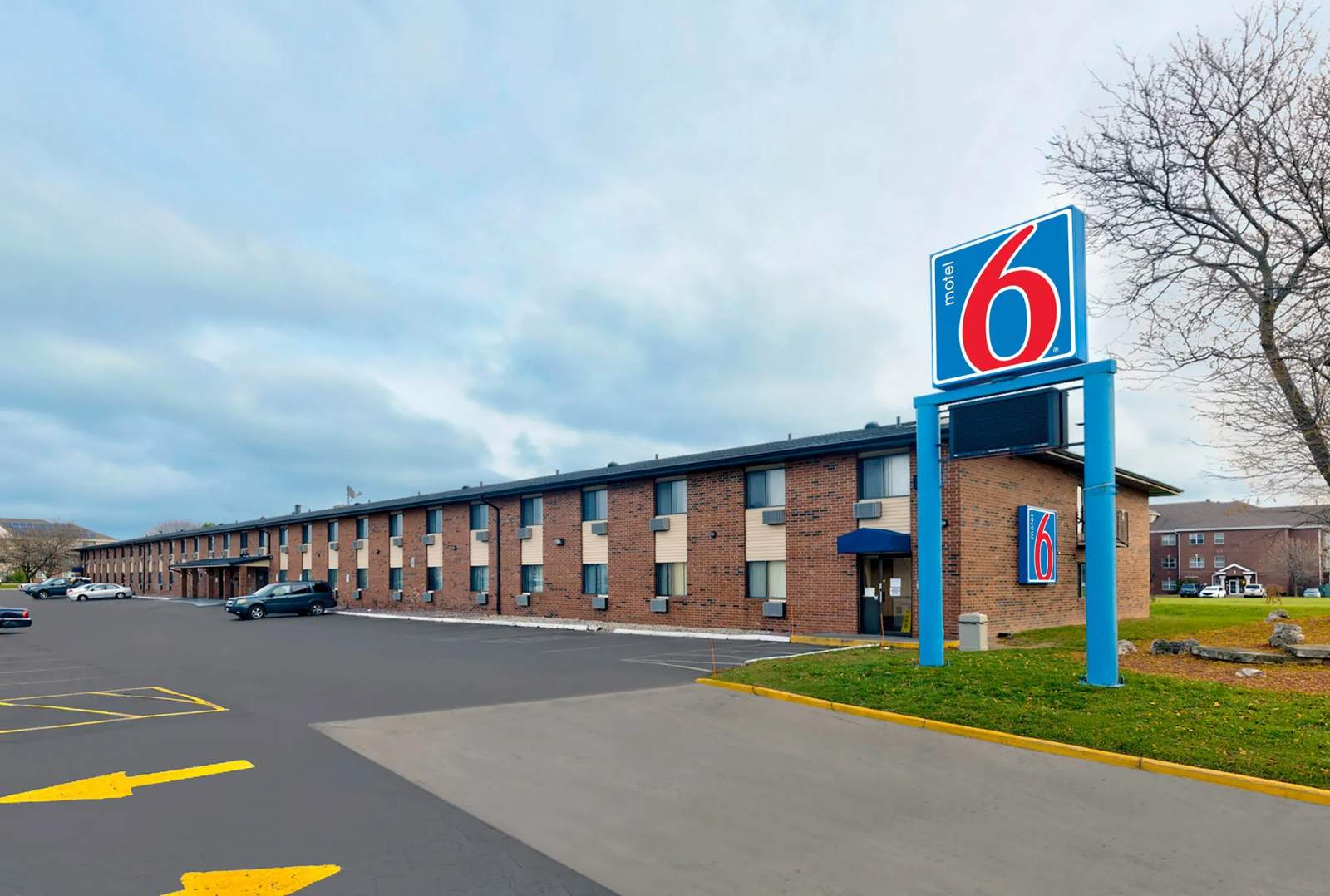 Motel 6 Oak Creek, WI — photo 1