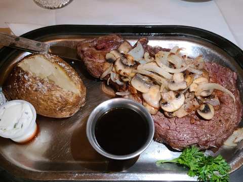 Dorf Haus Supper Club — photo 2