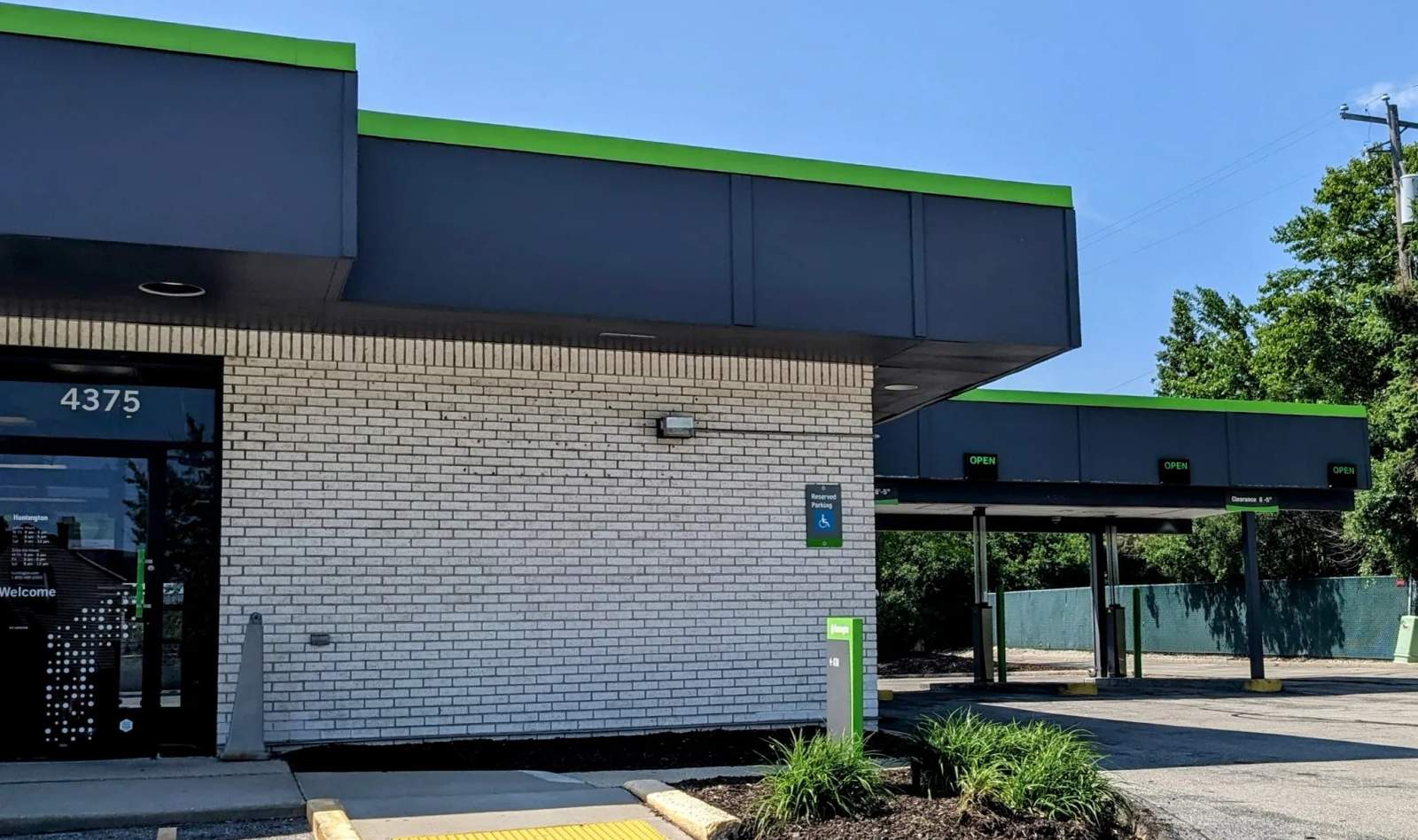 Huntington Bank — photo 2