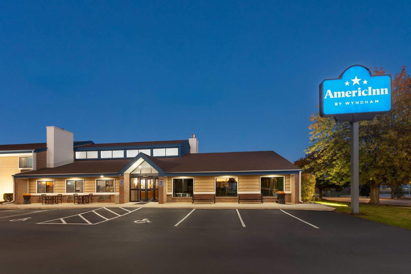 AmericInn by Wyndham Plymouth — photo 1