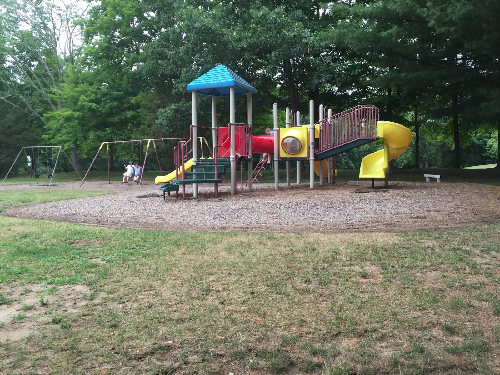 Hollow Park — photo 1