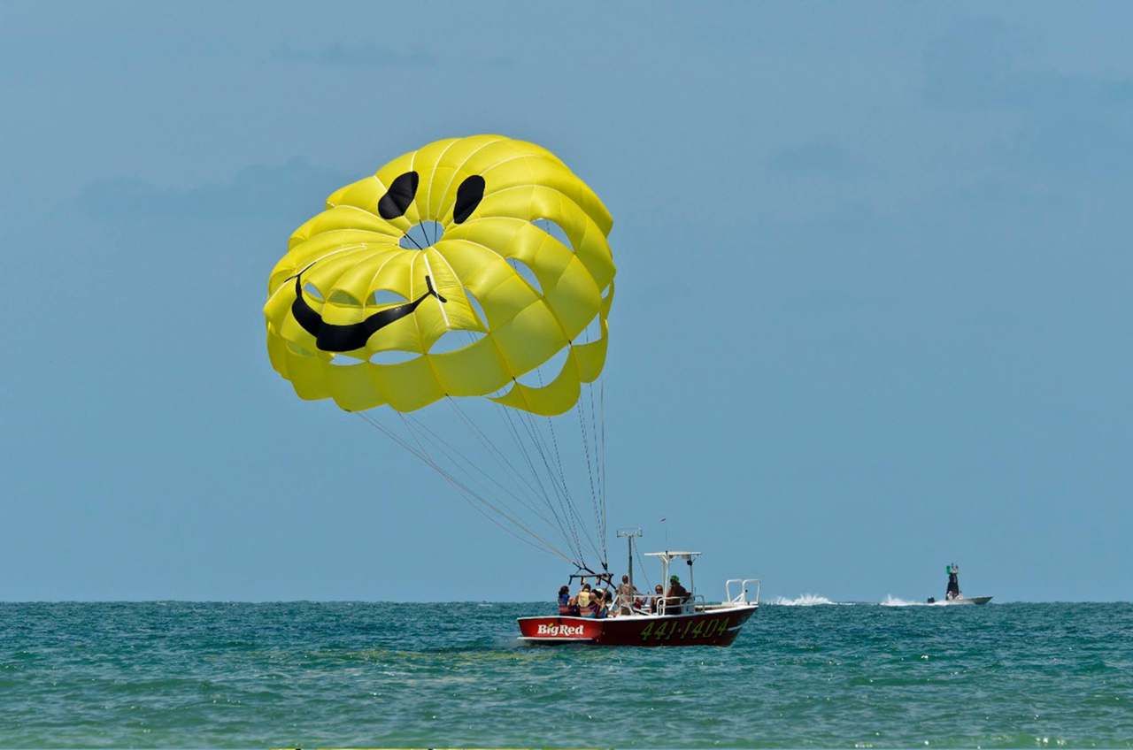 Pier 60 Parasail — photo 1