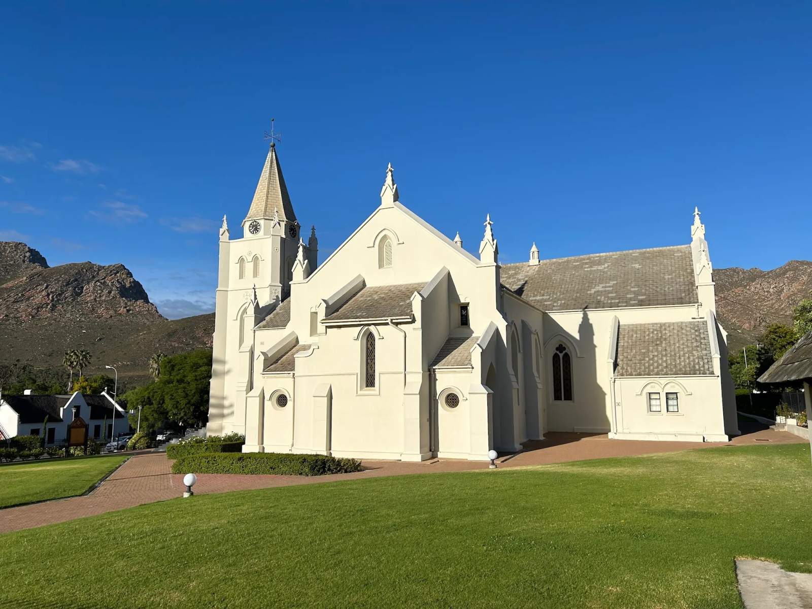 Dutch Reformed Church Montagu — photo 1