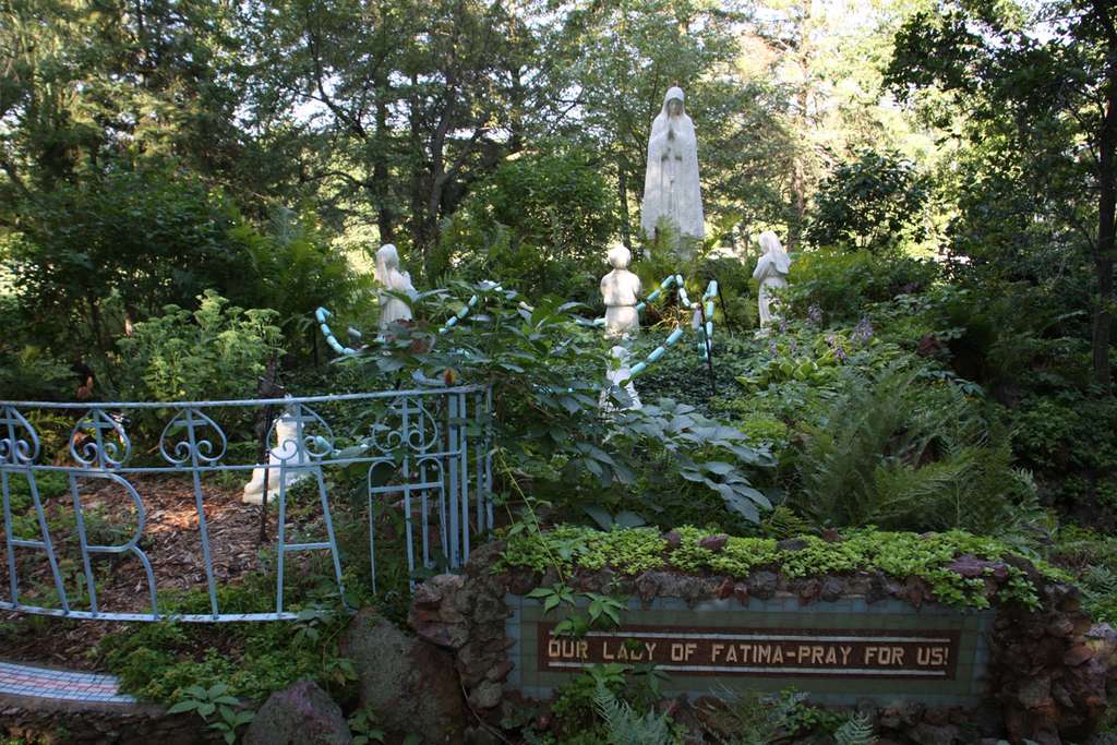 Rudolph Grotto Gardens