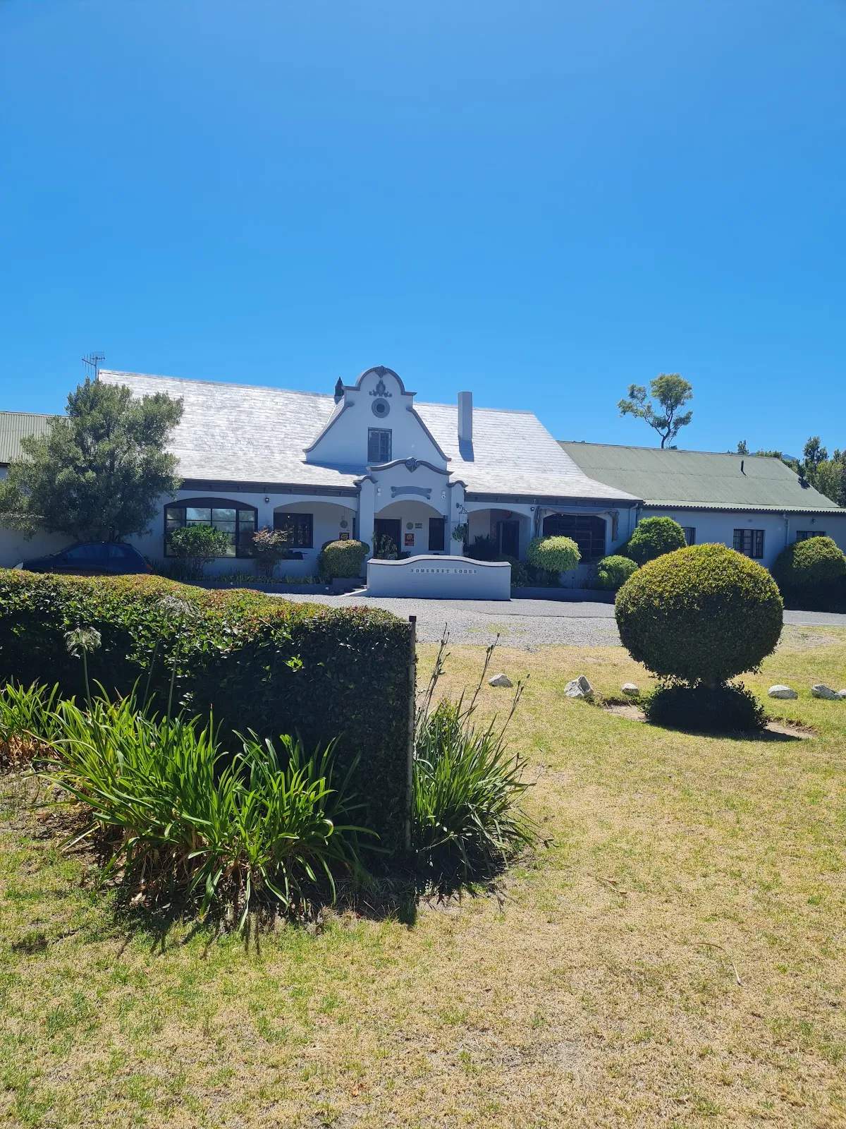 Somerset Lodge — photo 1