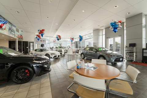 Russ Darrow Toyota Parts Department — photo 2