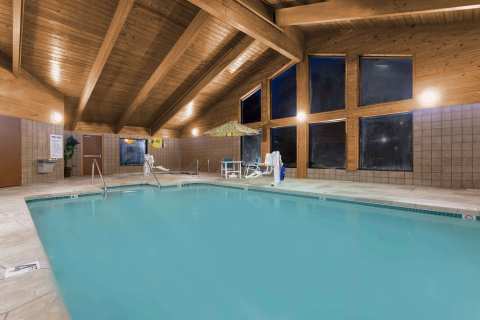 AmericInn by Wyndham Sheboygan — photo 3