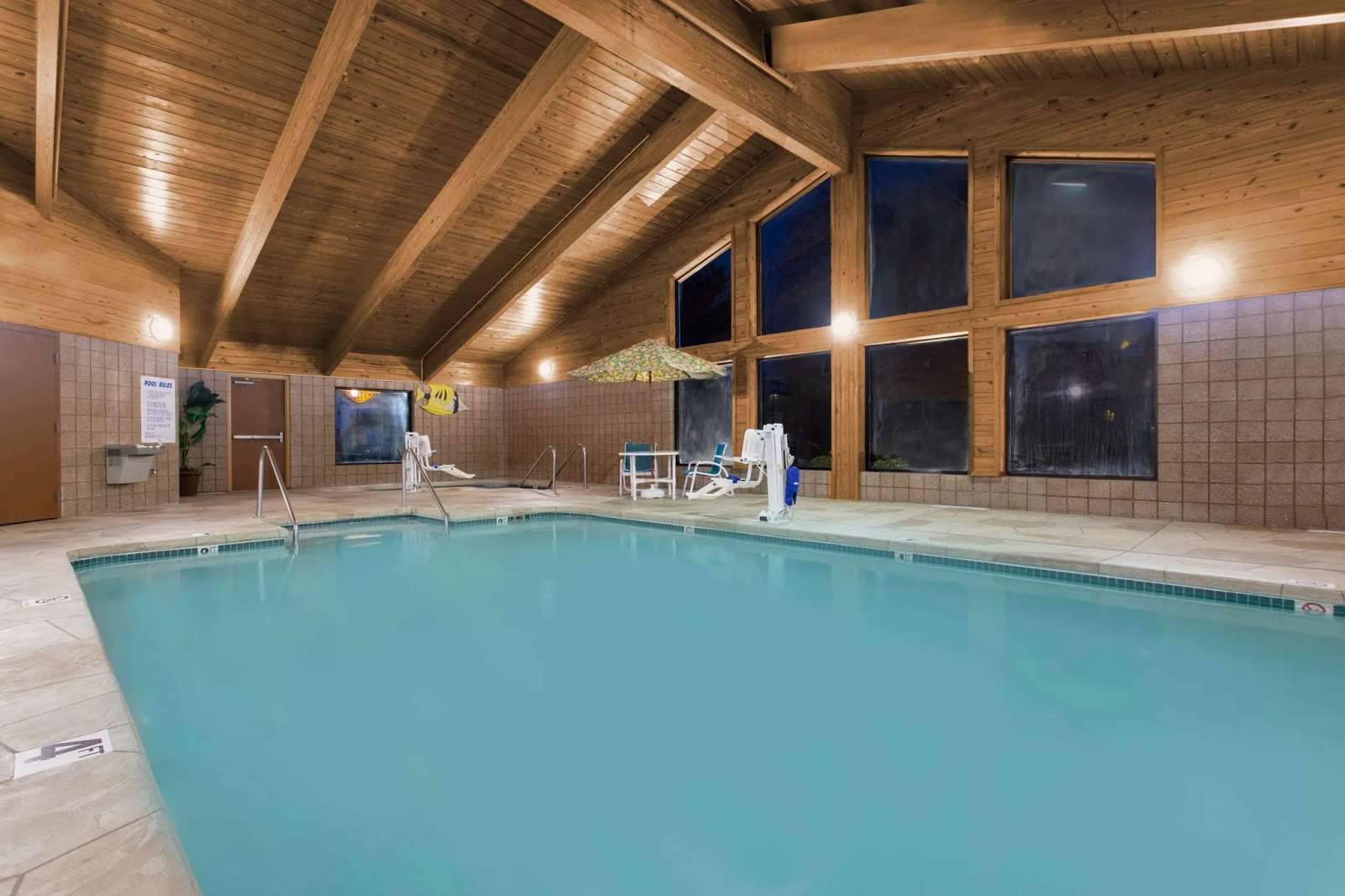 AmericInn by Wyndham Sheboygan — photo 3