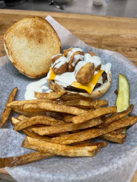 Gasser’s Bar & Grill — photo 2